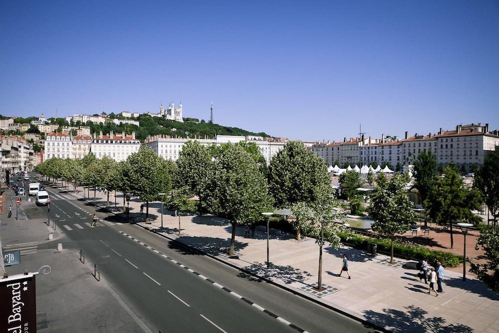 Hotel Bayard Bellecour 4*